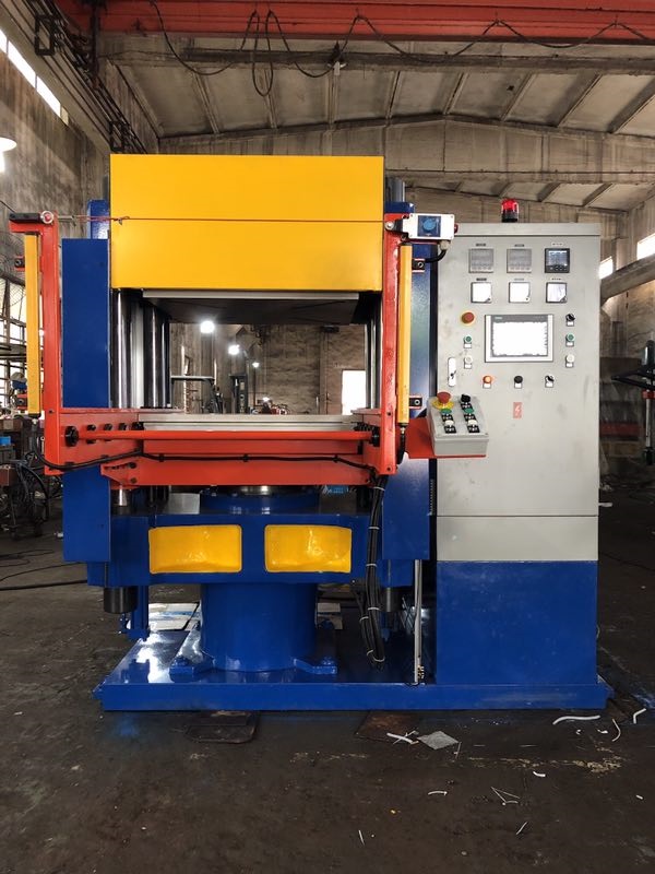 平板硫化機(jī)的安全操作事項(xiàng)有哪些？